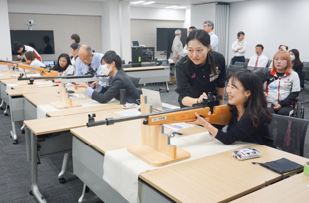 Here are people trying out the beam rifle.